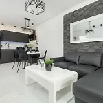 Black Apartament Miodowy Dom