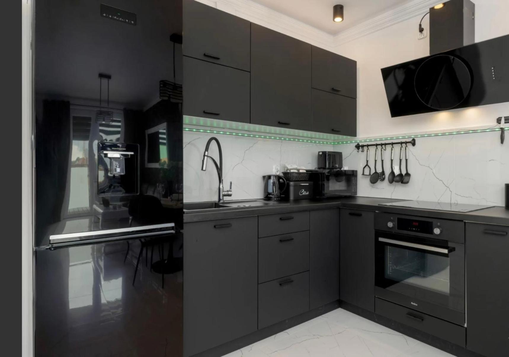 Black Miodowy Dom Apartment